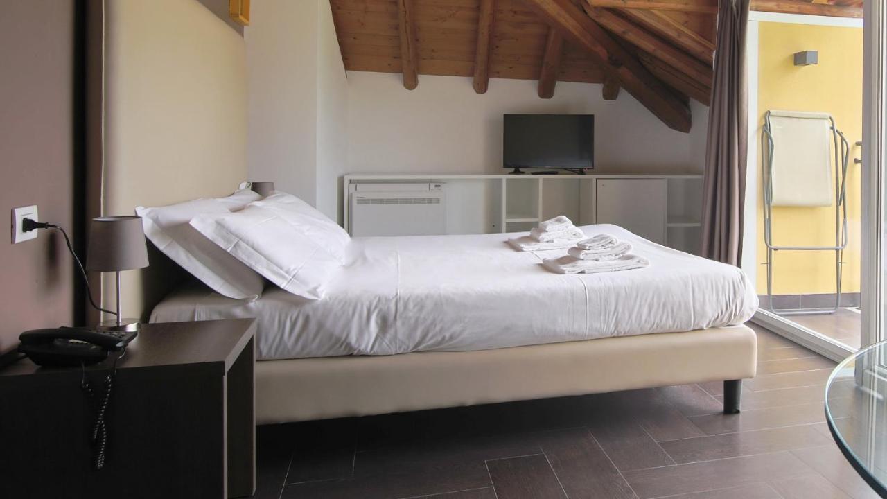 Hotel Corte Santa Libera San Fedele Intelvi Exterior photo